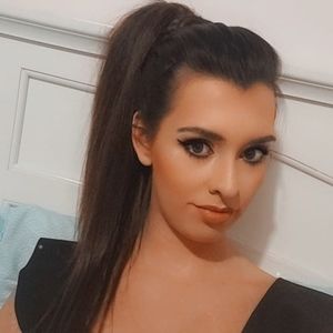 Meet your Posher, Victoria